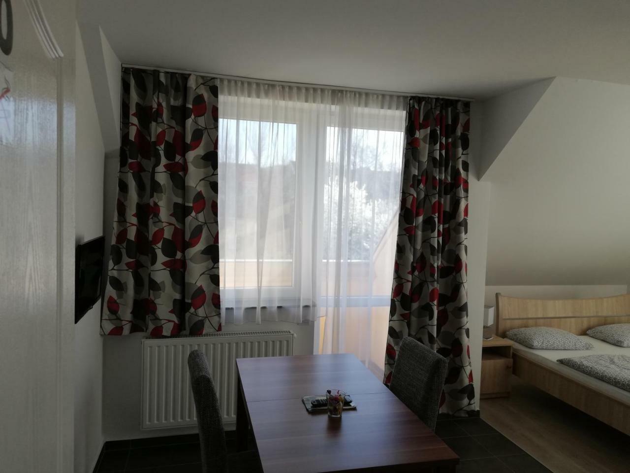 Apartman 25 Sopron Eksteriør billede