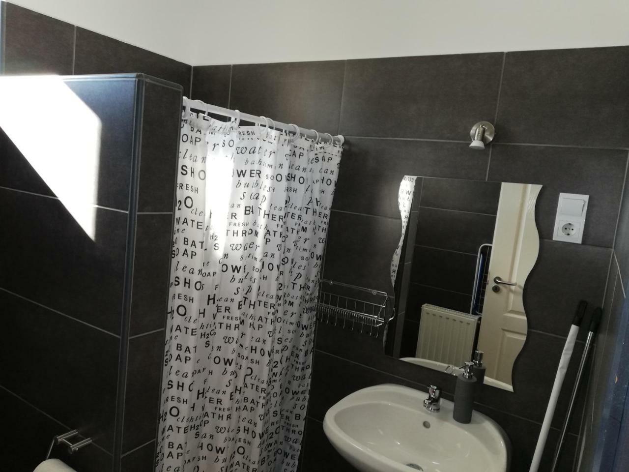 Apartman 25 Sopron Eksteriør billede